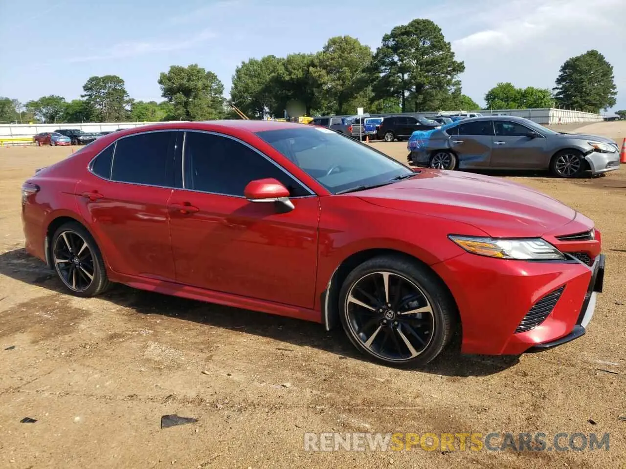 4 fotografías del automóvil dañado 4T1B61HK2KU169527 TOYOTA CAMRY 2019