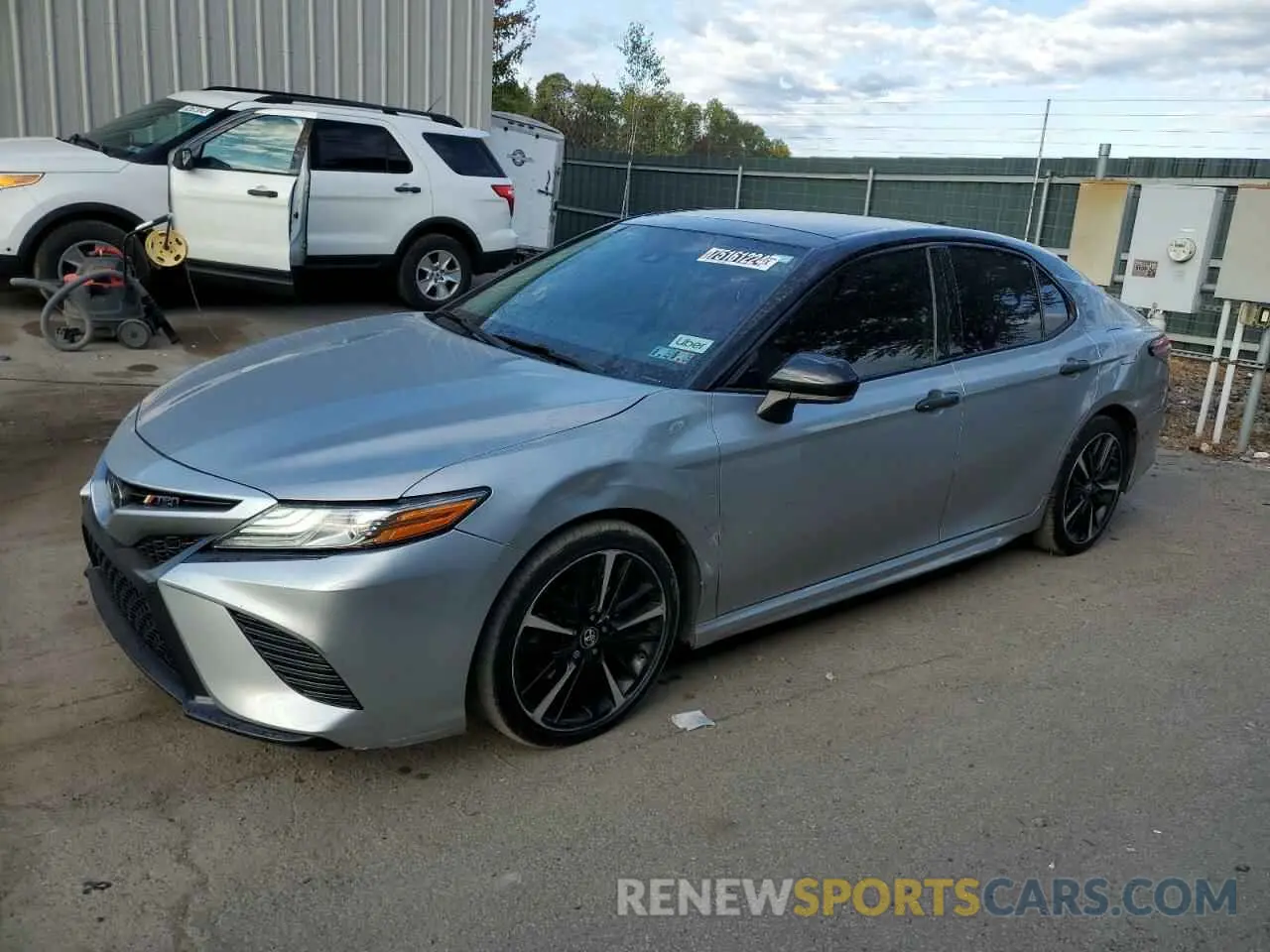 1 fotografías del automóvil dañado 4T1B61HK2KU172119 TOYOTA CAMRY 2019