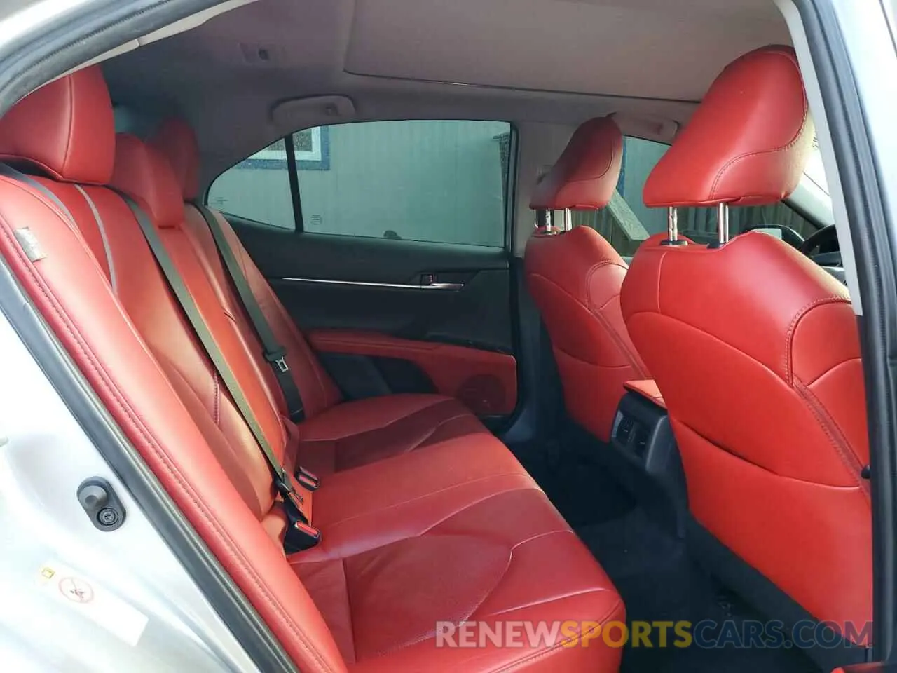10 fotografías del automóvil dañado 4T1B61HK2KU172119 TOYOTA CAMRY 2019