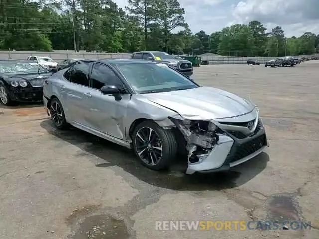 13 fotografías del automóvil dañado 4T1B61HK2KU211579 TOYOTA CAMRY 2019