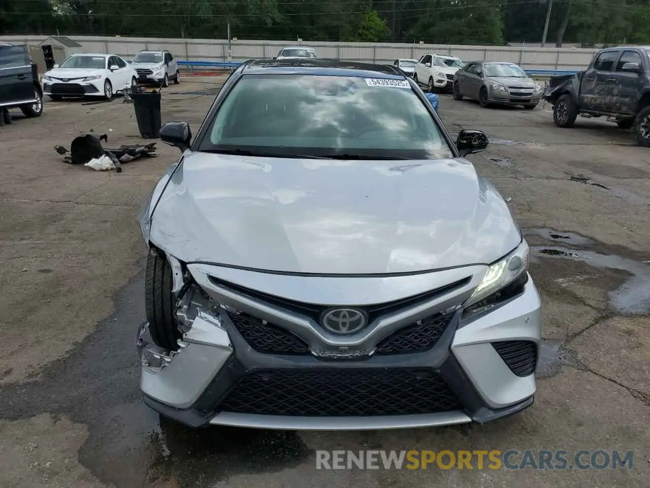 5 fotografías del automóvil dañado 4T1B61HK2KU211579 TOYOTA CAMRY 2019