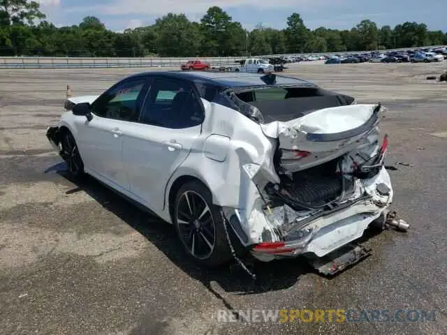 3 fotografías del automóvil dañado 4T1B61HK2KU233808 TOYOTA CAMRY 2019
