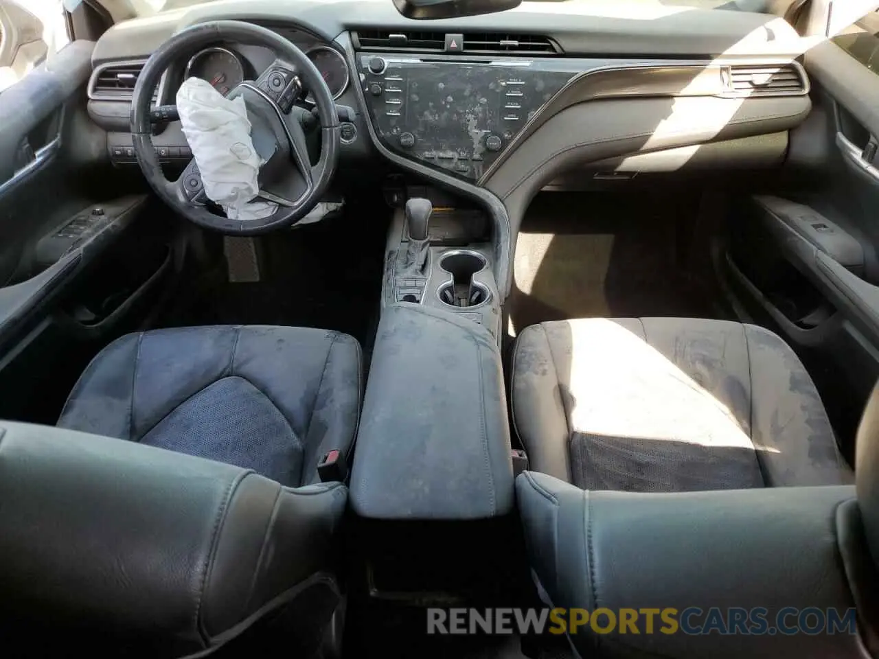 8 fotografías del automóvil dañado 4T1B61HK2KU249345 TOYOTA CAMRY 2019