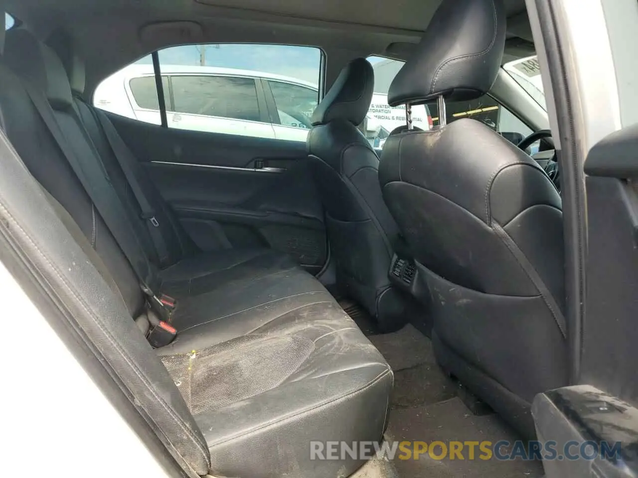10 fotografías del automóvil dañado 4T1B61HK2KU736450 TOYOTA CAMRY 2019