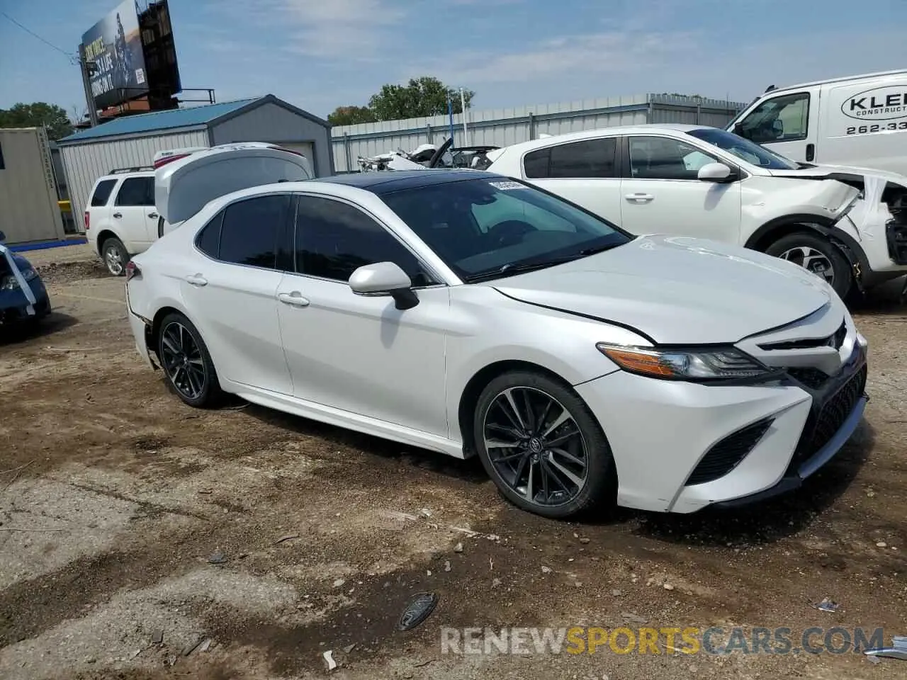 4 fotografías del automóvil dañado 4T1B61HK2KU736450 TOYOTA CAMRY 2019