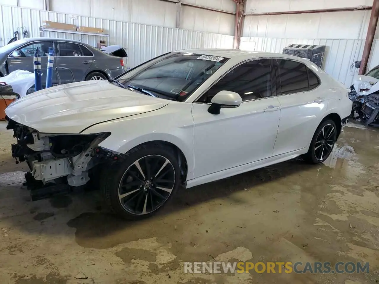1 fotografías del automóvil dañado 4T1B61HK2KU748324 TOYOTA CAMRY 2019