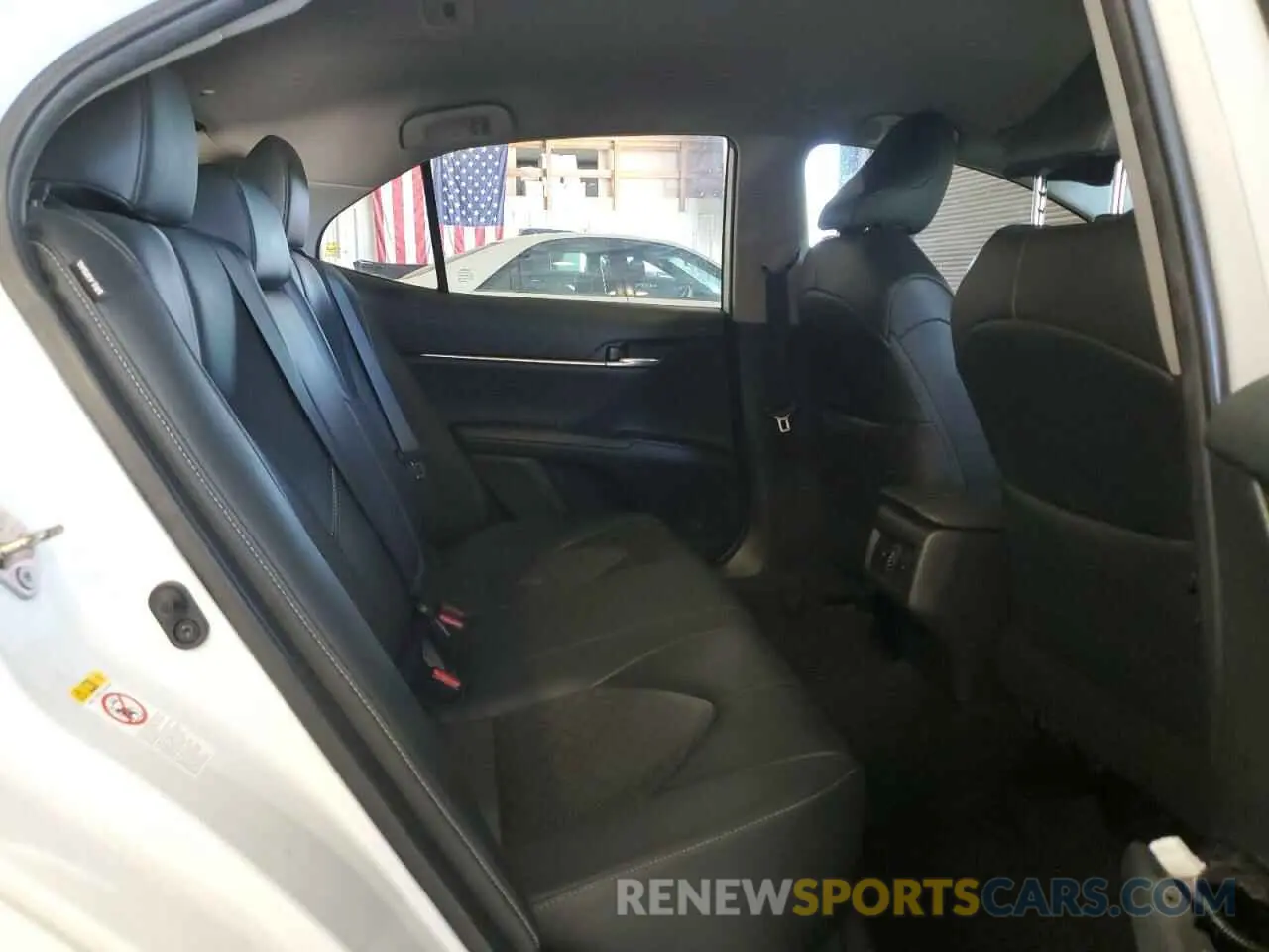 10 fotografías del automóvil dañado 4T1B61HK2KU748324 TOYOTA CAMRY 2019