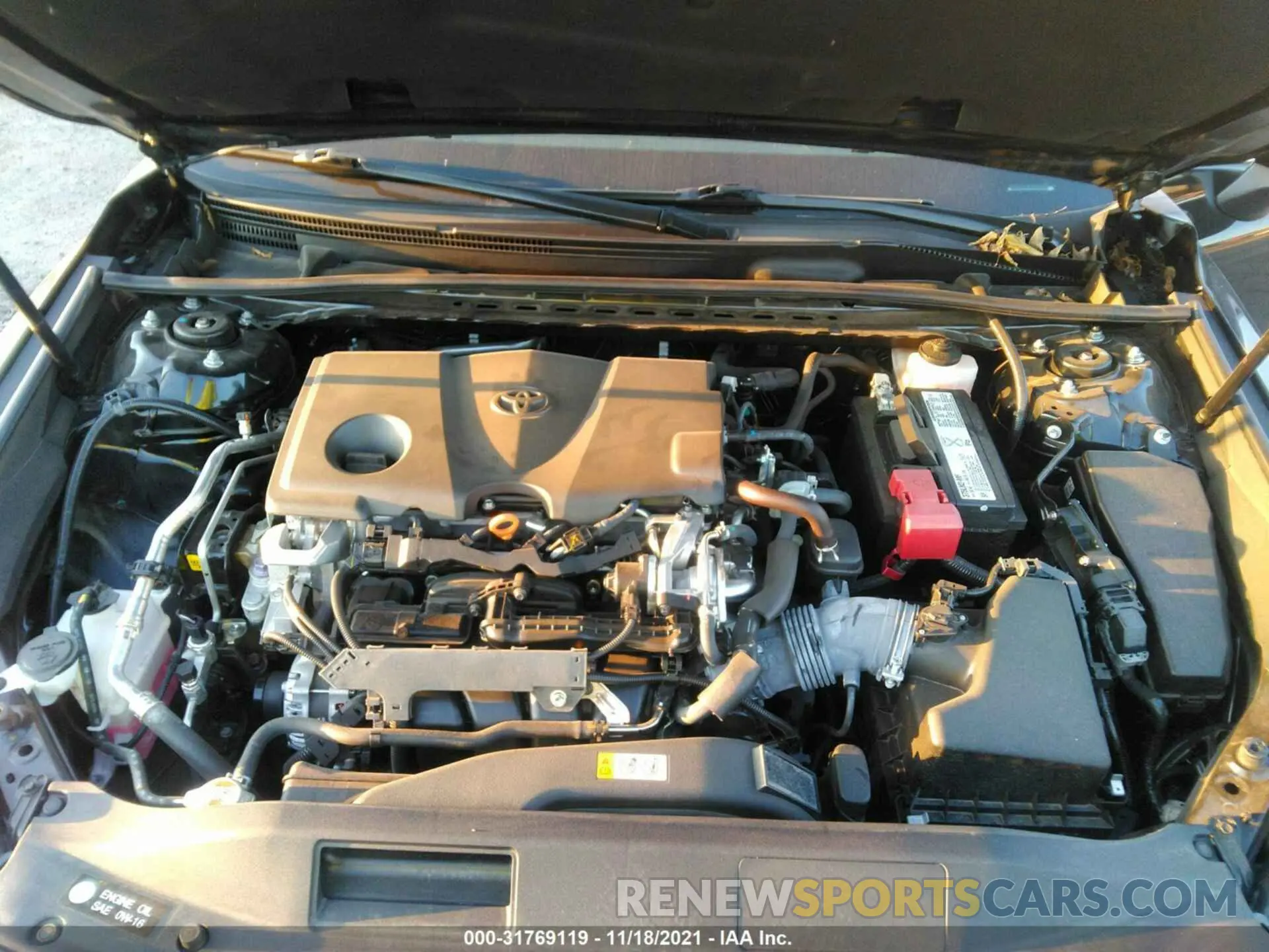 10 fotografías del automóvil dañado 4T1B61HK2KU784000 TOYOTA CAMRY 2019