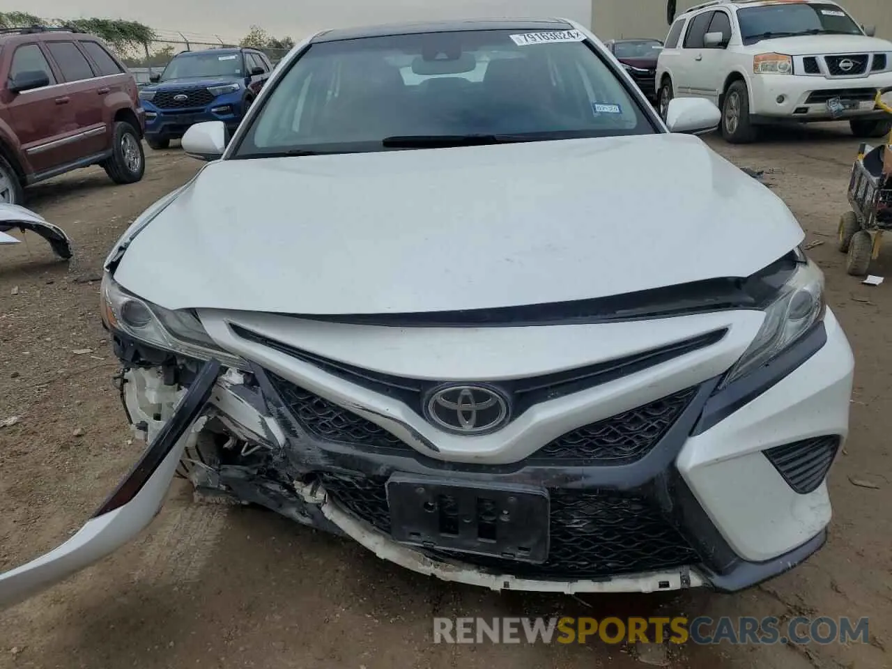 5 fotografías del automóvil dañado 4T1B61HK2KU854532 TOYOTA CAMRY 2019