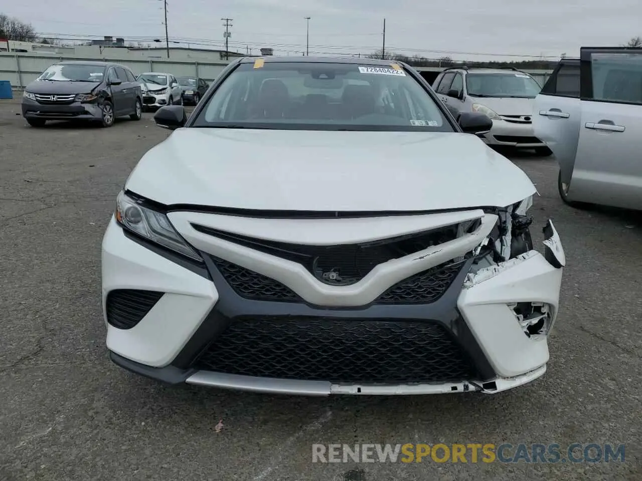 5 fotografías del automóvil dañado 4T1B61HK3KU175594 TOYOTA CAMRY 2019