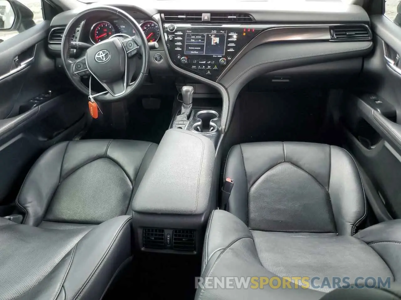 8 fotografías del automóvil dañado 4T1B61HK3KU178026 TOYOTA CAMRY 2019