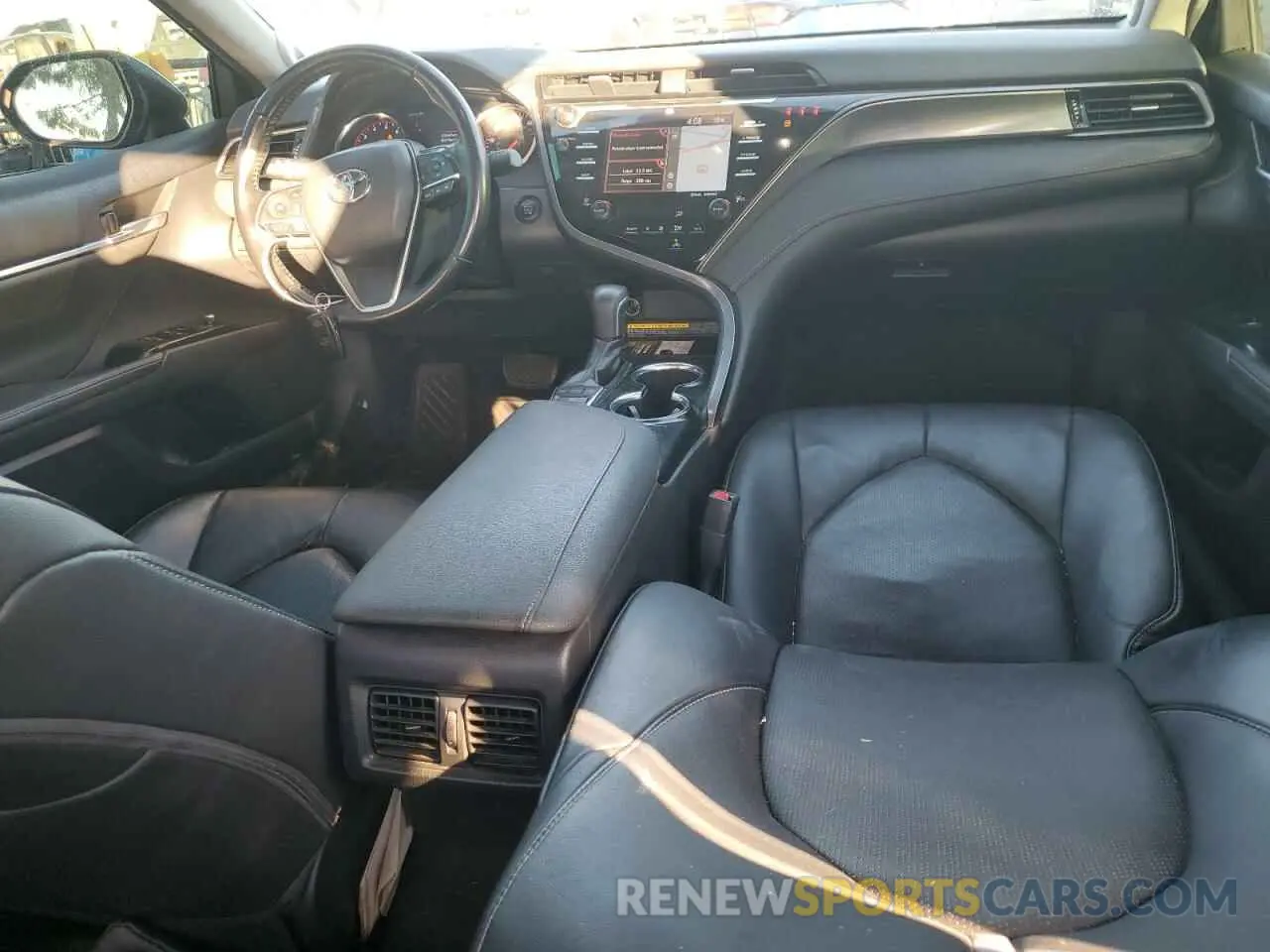 8 fotografías del automóvil dañado 4T1B61HK3KU219321 TOYOTA CAMRY 2019