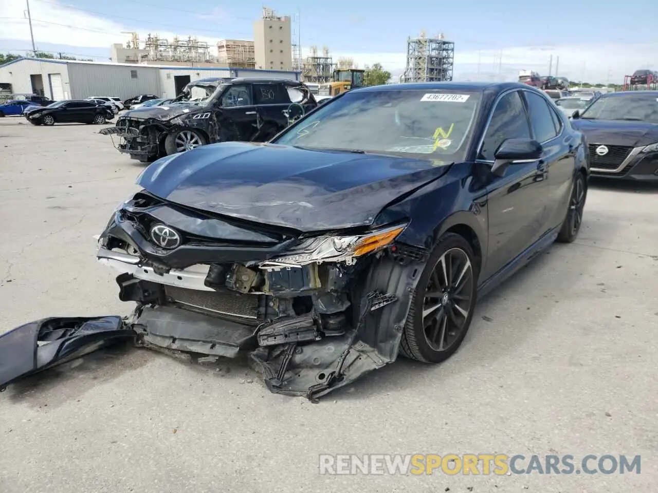 2 fotografías del automóvil dañado 4T1B61HK3KU258667 TOYOTA CAMRY 2019