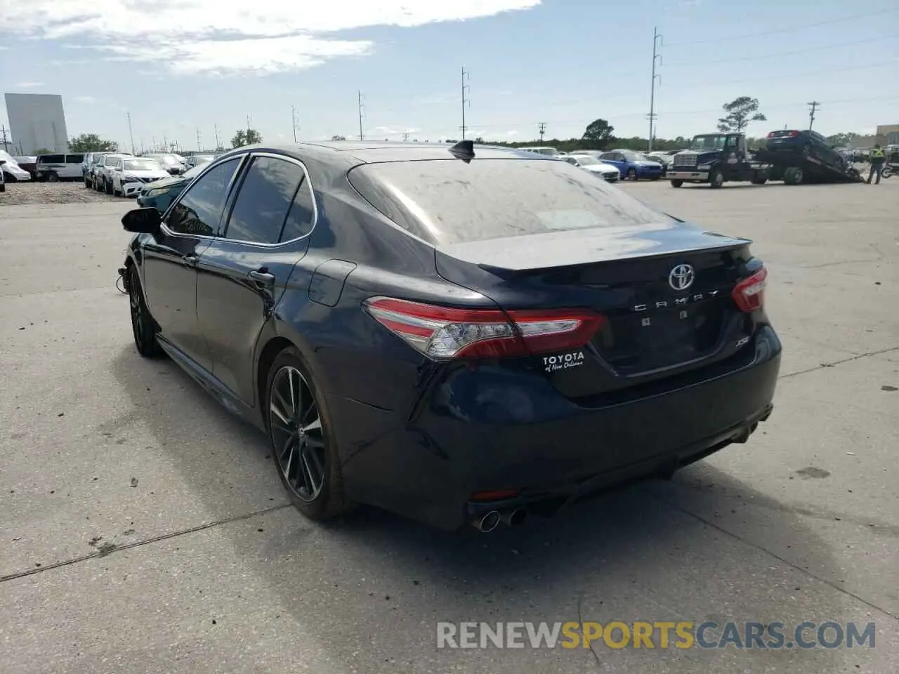 3 fotografías del automóvil dañado 4T1B61HK3KU258667 TOYOTA CAMRY 2019