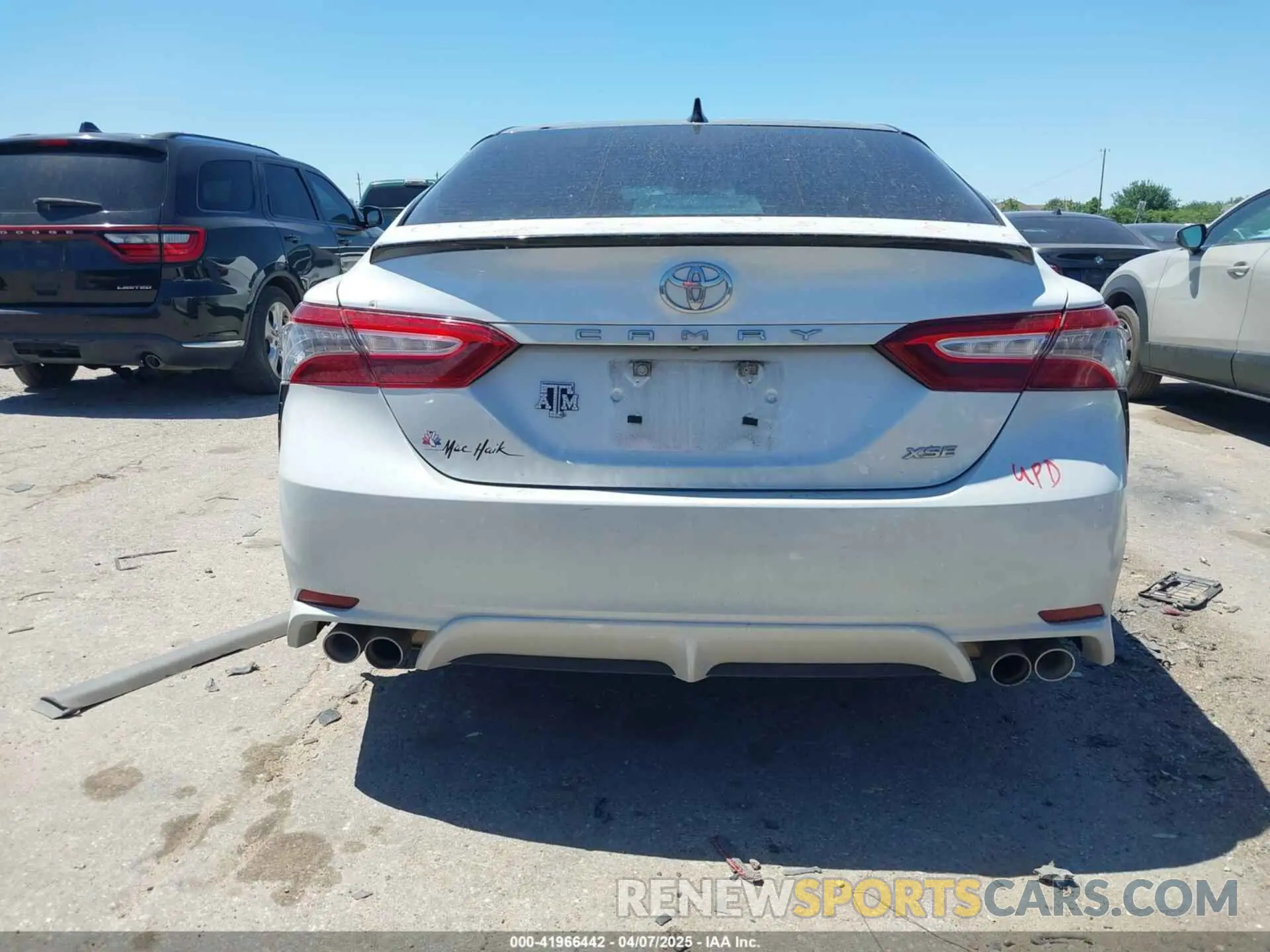 17 fotografías del automóvil dañado 4T1B61HK3KU269524 TOYOTA CAMRY 2019