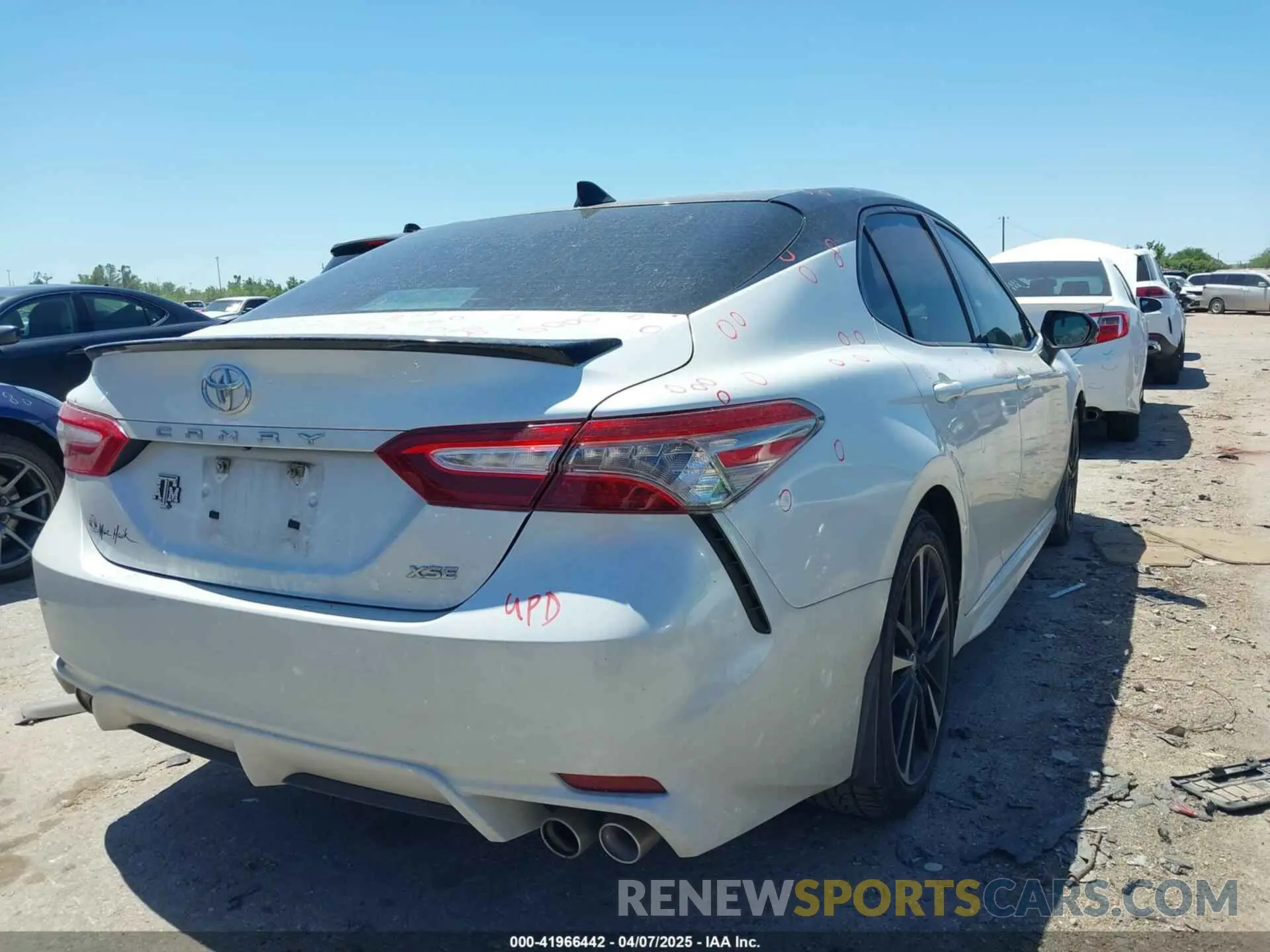 4 fotografías del automóvil dañado 4T1B61HK3KU269524 TOYOTA CAMRY 2019