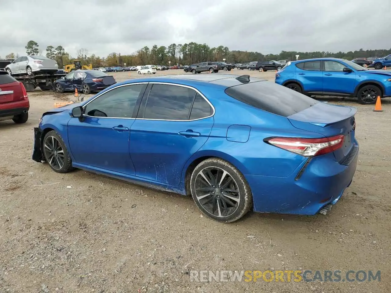 2 fotografías del automóvil dañado 4T1B61HK3KU285545 TOYOTA CAMRY 2019