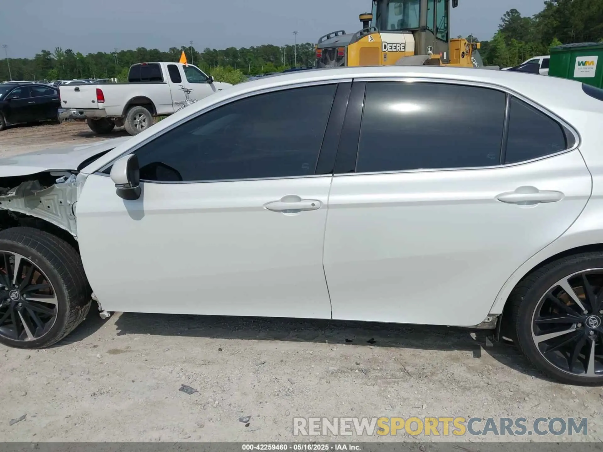 14 fotografías del automóvil dañado 4T1B61HK3KU693477 TOYOTA CAMRY 2019