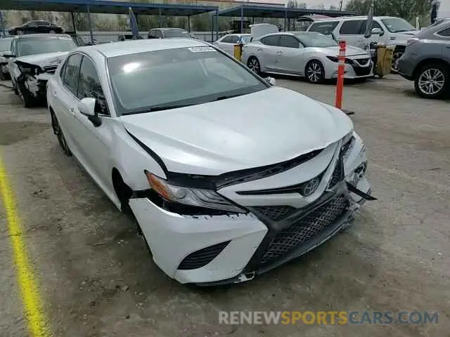 10 fotografías del automóvil dañado 4T1B61HK3KU839389 TOYOTA CAMRY 2019