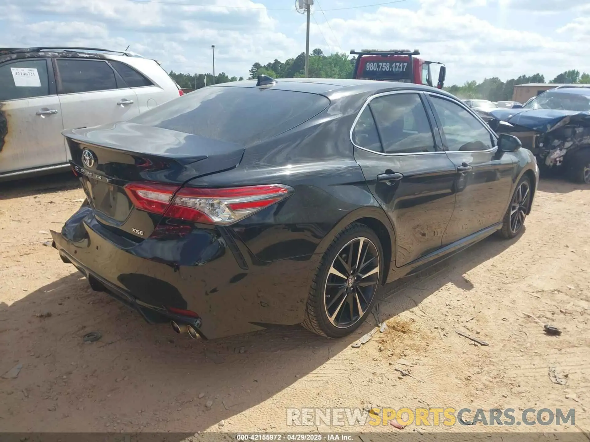 4 fotografías del automóvil dañado 4T1B61HK3KU856581 TOYOTA CAMRY 2019