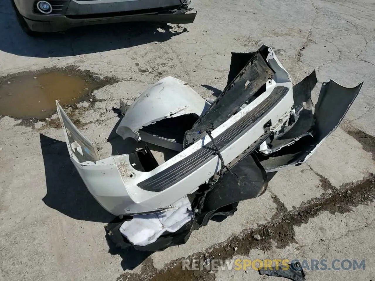 14 fotografías del automóvil dañado 4T1B61HK4KU188984 TOYOTA CAMRY 2019