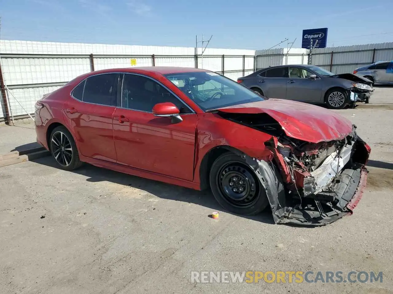 4 fotografías del automóvil dañado 4T1B61HK4KU201295 TOYOTA CAMRY 2019