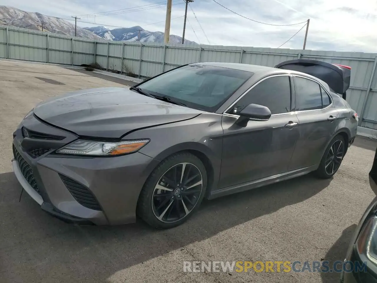 1 fotografías del automóvil dañado 4T1B61HK4KU207307 TOYOTA CAMRY 2019