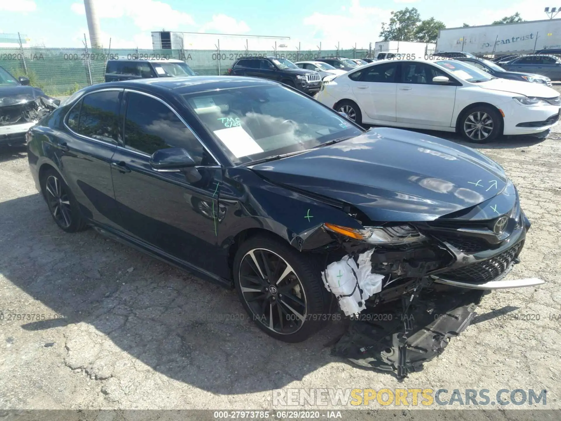 1 fotografías del automóvil dañado 4T1B61HK4KU267037 TOYOTA CAMRY 2019