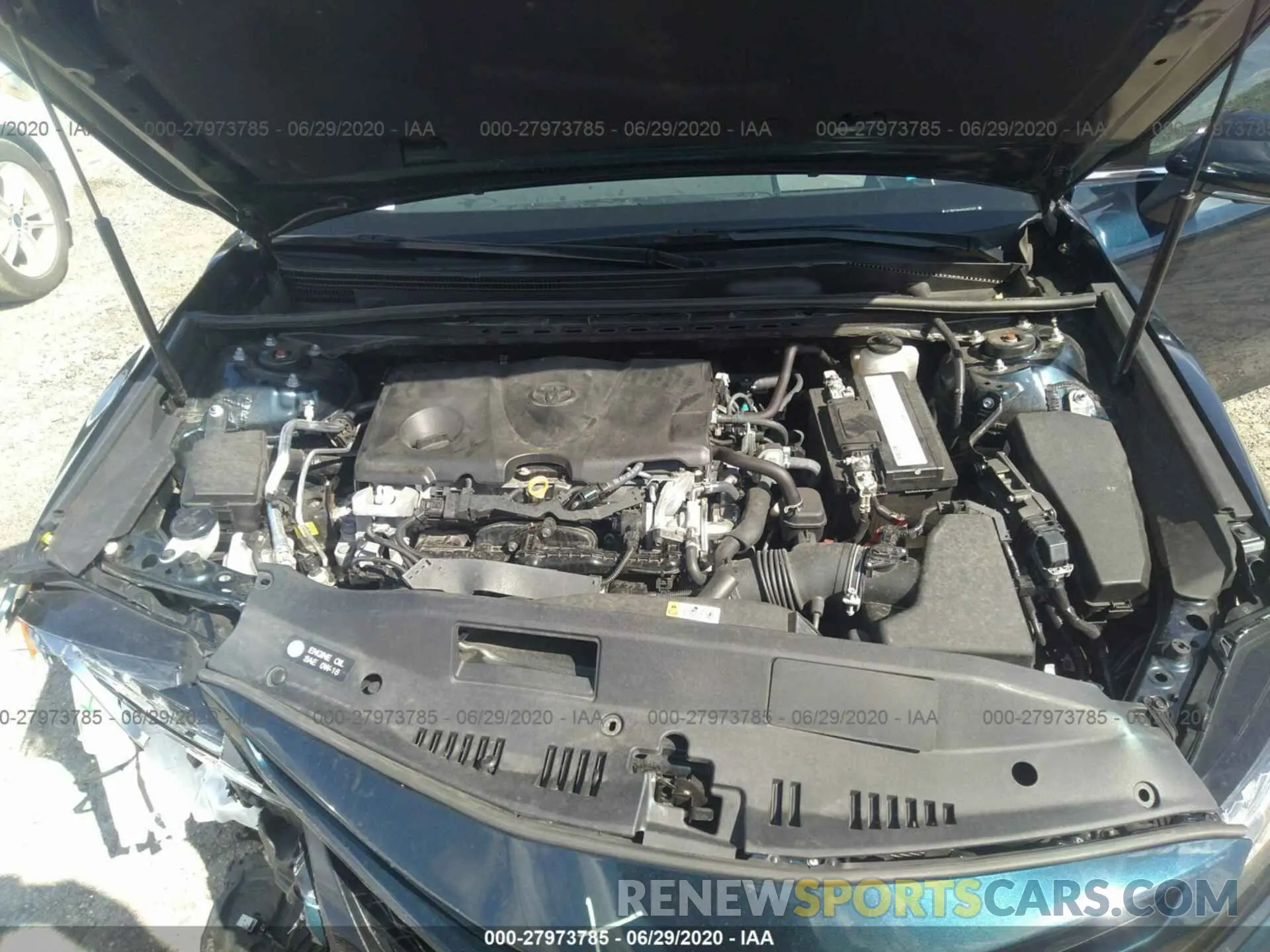 10 fotografías del automóvil dañado 4T1B61HK4KU267037 TOYOTA CAMRY 2019