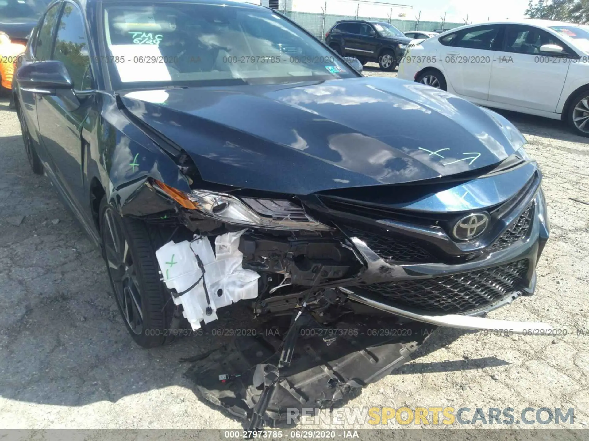 6 fotografías del automóvil dañado 4T1B61HK4KU267037 TOYOTA CAMRY 2019