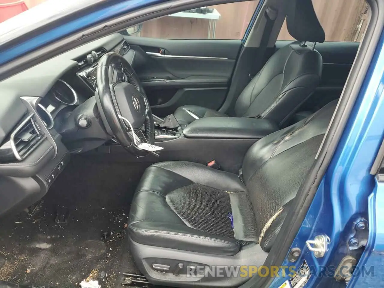 7 fotografías del automóvil dañado 4T1B61HK4KU286011 TOYOTA CAMRY 2019