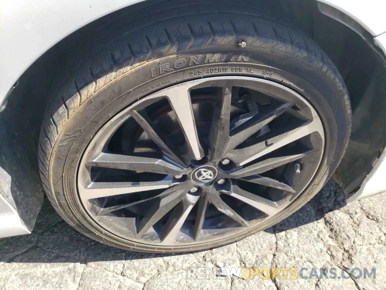 9 fotografías del automóvil dañado 4T1B61HK4KU298045 TOYOTA CAMRY 2019