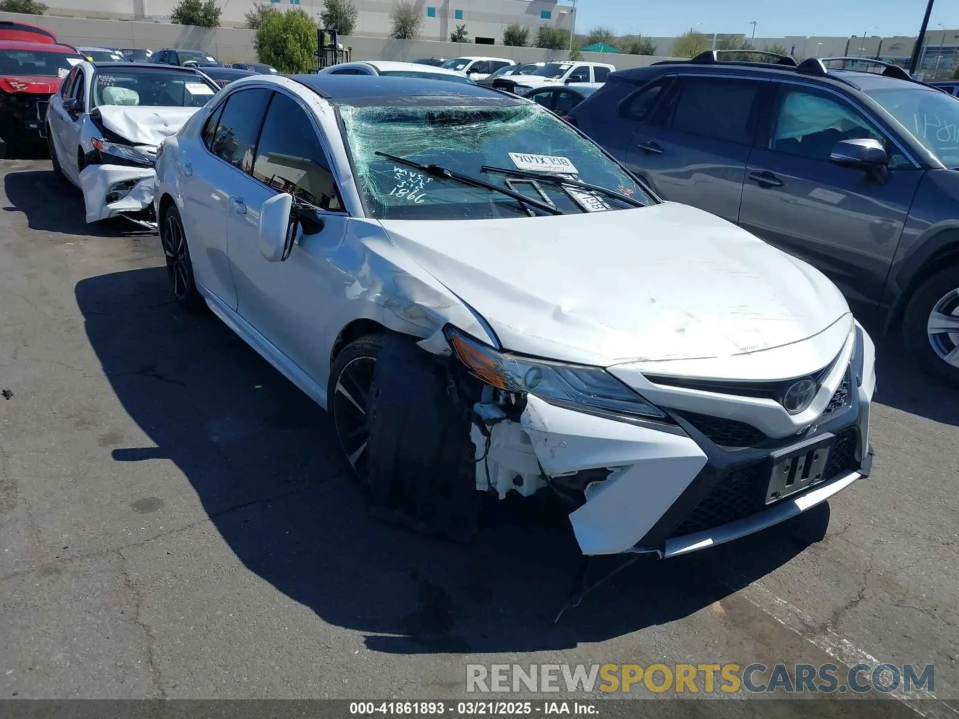1 fotografías del automóvil dañado 4T1B61HK4KU691866 TOYOTA CAMRY 2019