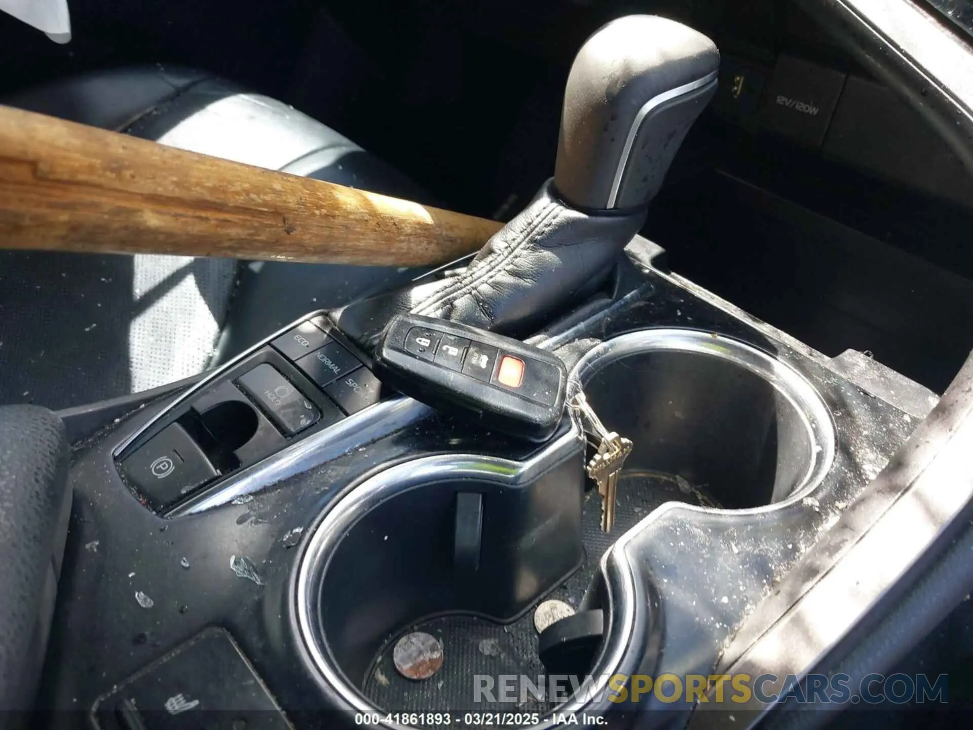 11 fotografías del automóvil dañado 4T1B61HK4KU691866 TOYOTA CAMRY 2019