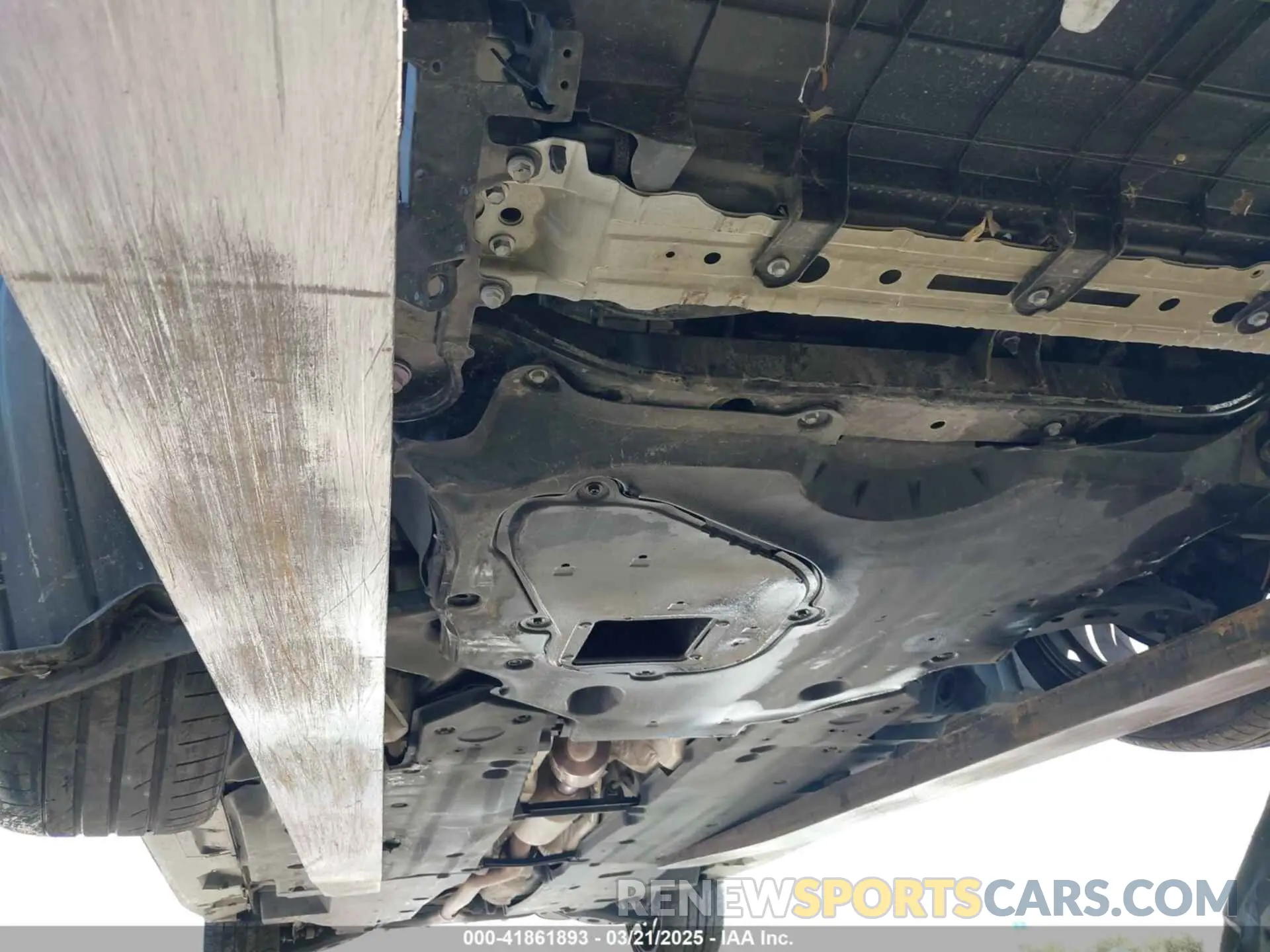 20 fotografías del automóvil dañado 4T1B61HK4KU691866 TOYOTA CAMRY 2019