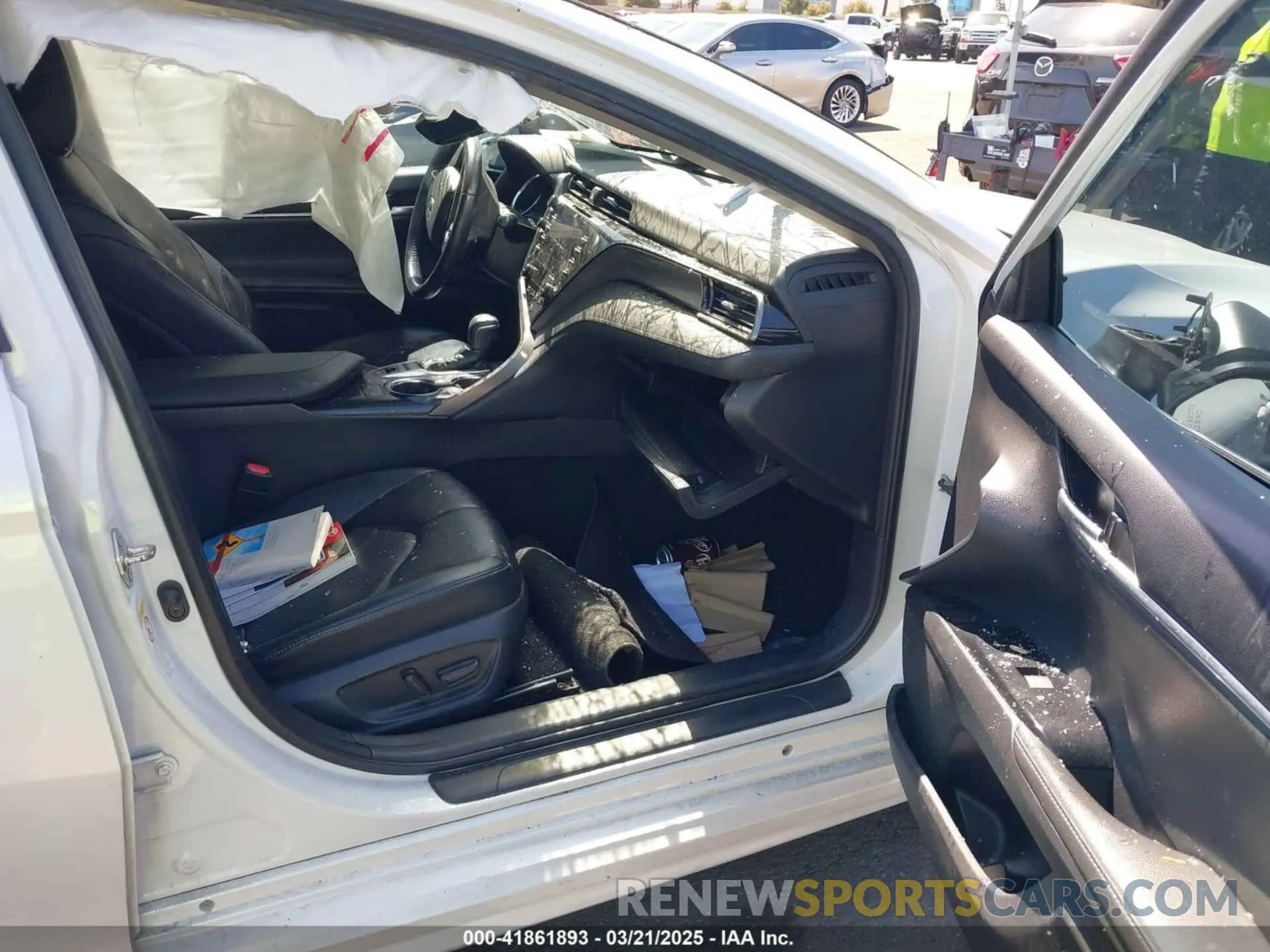 5 fotografías del automóvil dañado 4T1B61HK4KU691866 TOYOTA CAMRY 2019