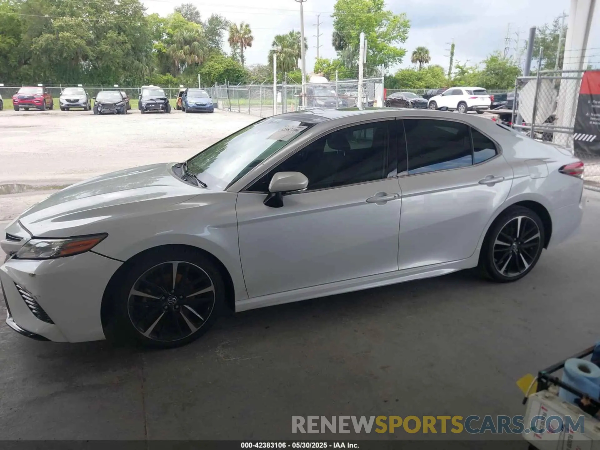 14 fotografías del automóvil dañado 4T1B61HK4KU749152 TOYOTA CAMRY 2019