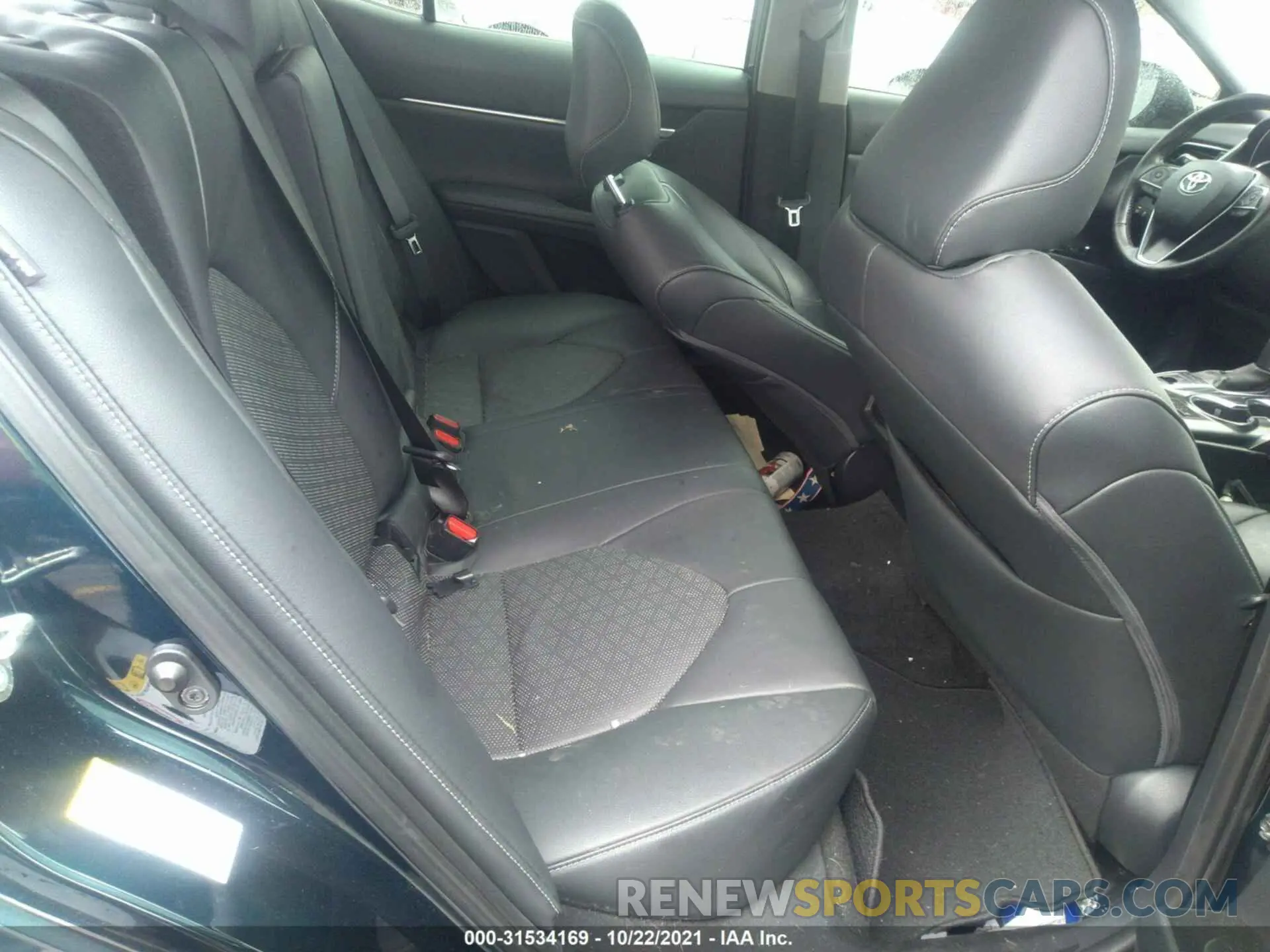 8 fotografías del automóvil dañado 4T1B61HK4KU752035 TOYOTA CAMRY 2019