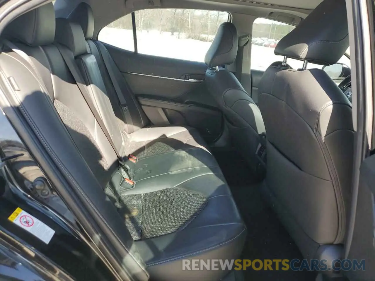 10 fotografías del automóvil dañado 4T1B61HK4KU769160 TOYOTA CAMRY 2019