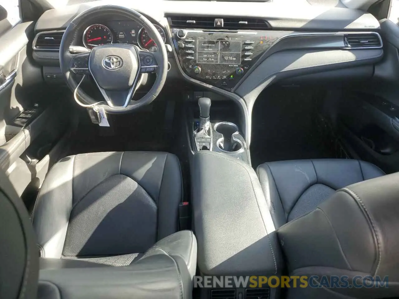 8 fotografías del automóvil dañado 4T1B61HK4KU769160 TOYOTA CAMRY 2019