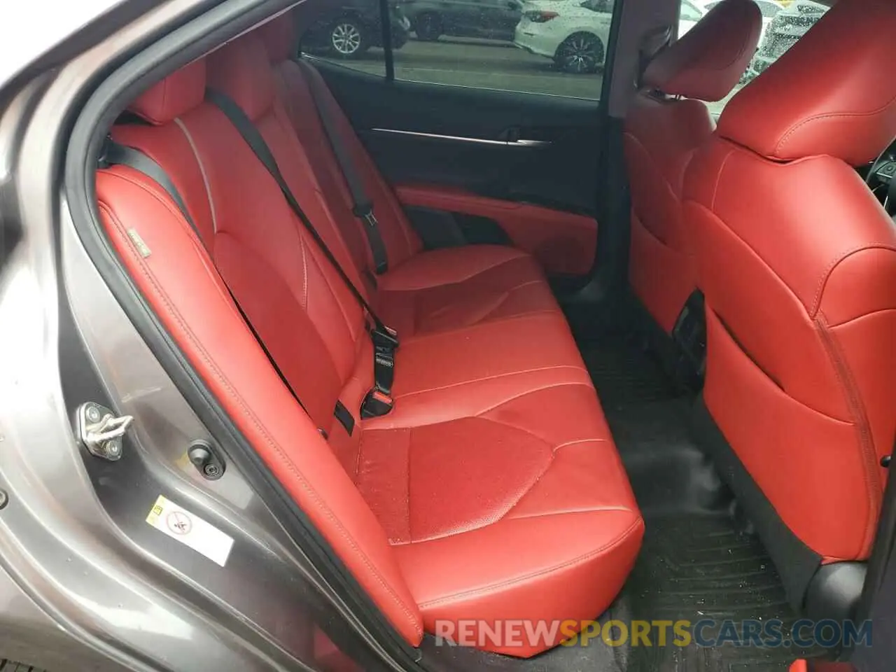 10 fotografías del automóvil dañado 4T1B61HK5KU220194 TOYOTA CAMRY 2019
