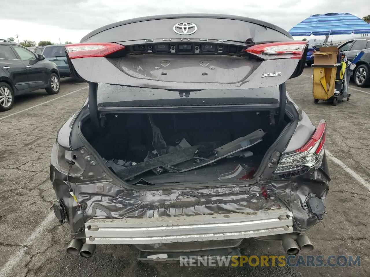 6 fotografías del automóvil dañado 4T1B61HK5KU220194 TOYOTA CAMRY 2019