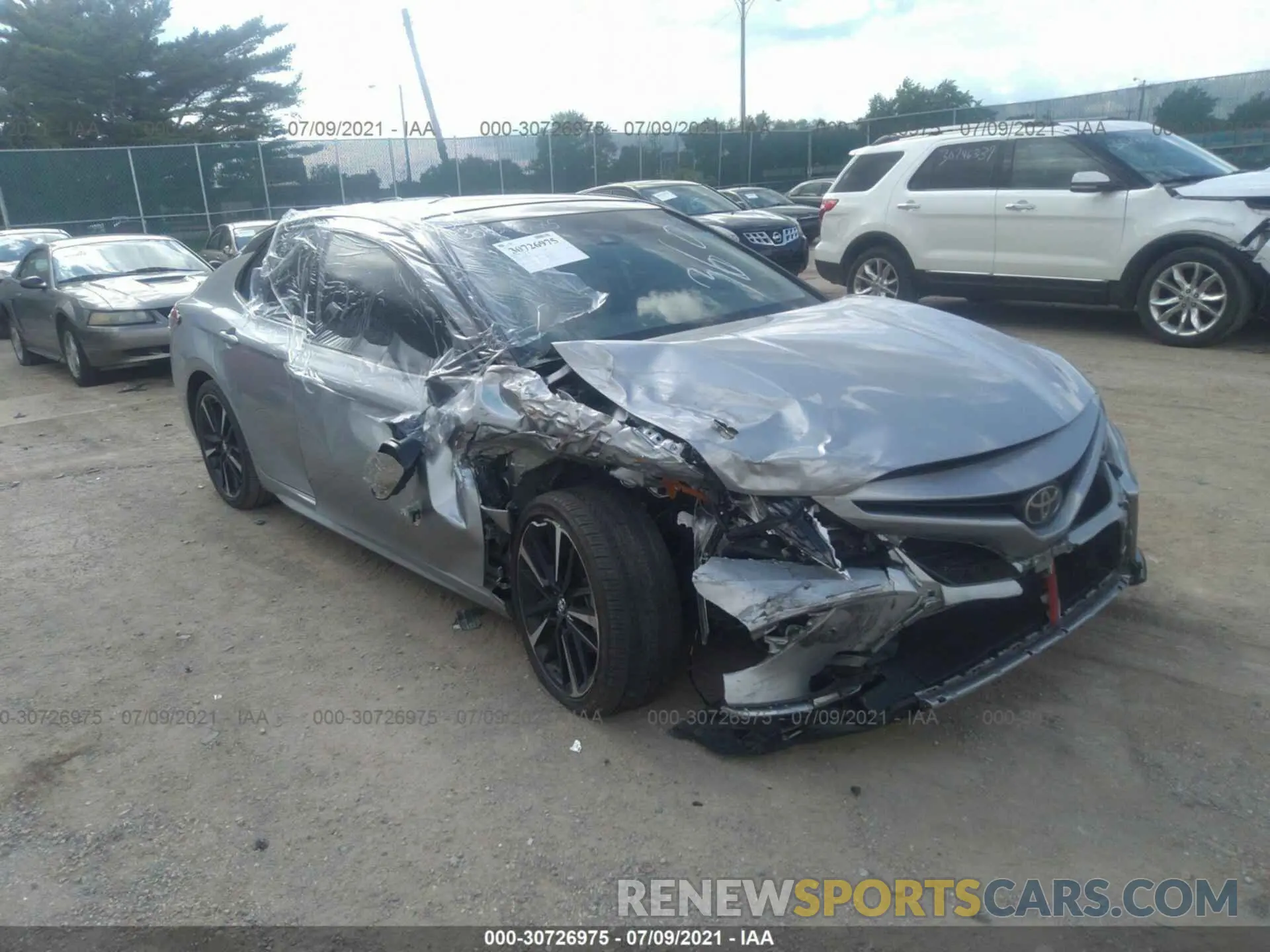1 fotografías del automóvil dañado 4T1B61HK5KU239344 TOYOTA CAMRY 2019