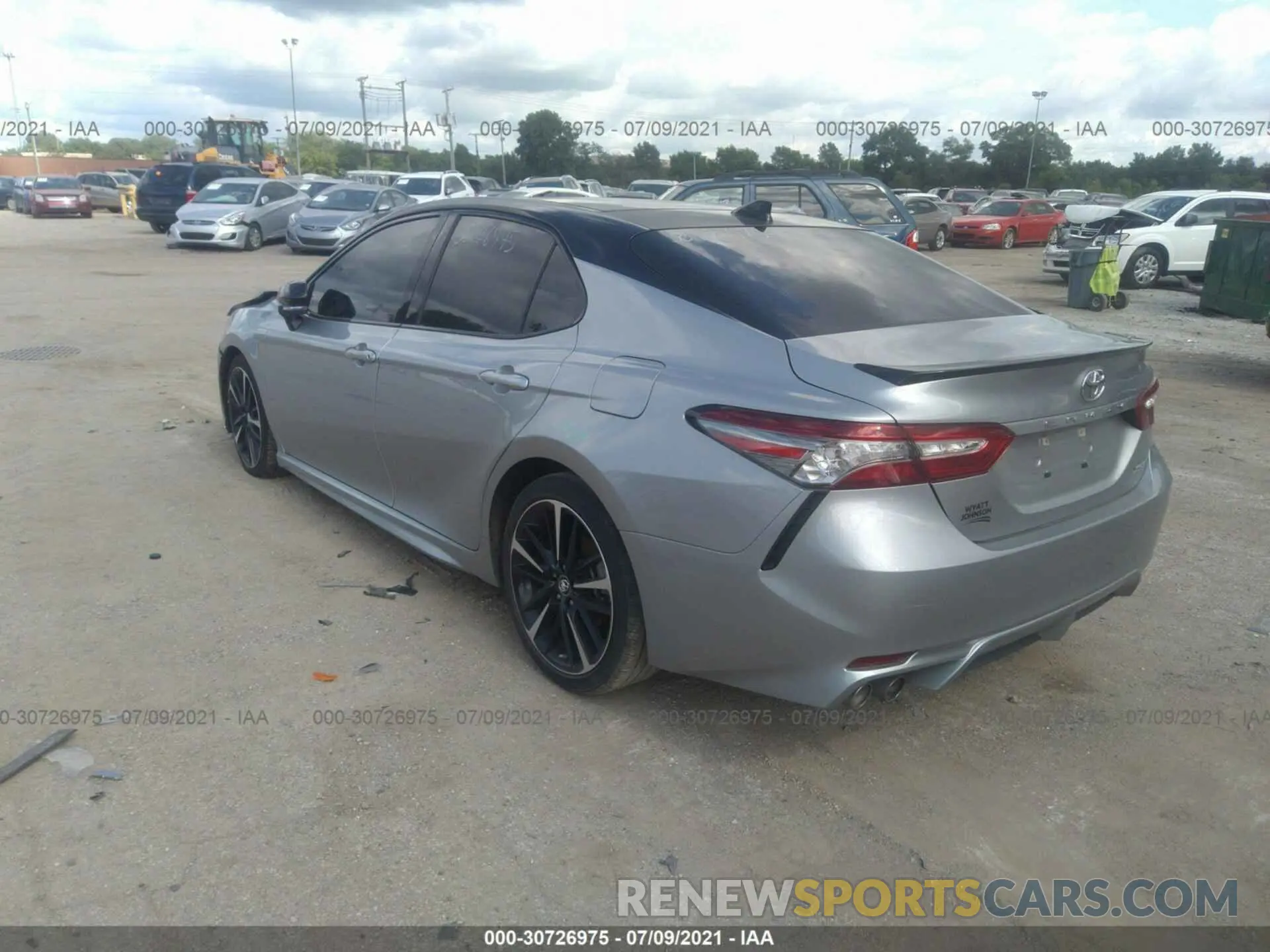 3 fotografías del automóvil dañado 4T1B61HK5KU239344 TOYOTA CAMRY 2019