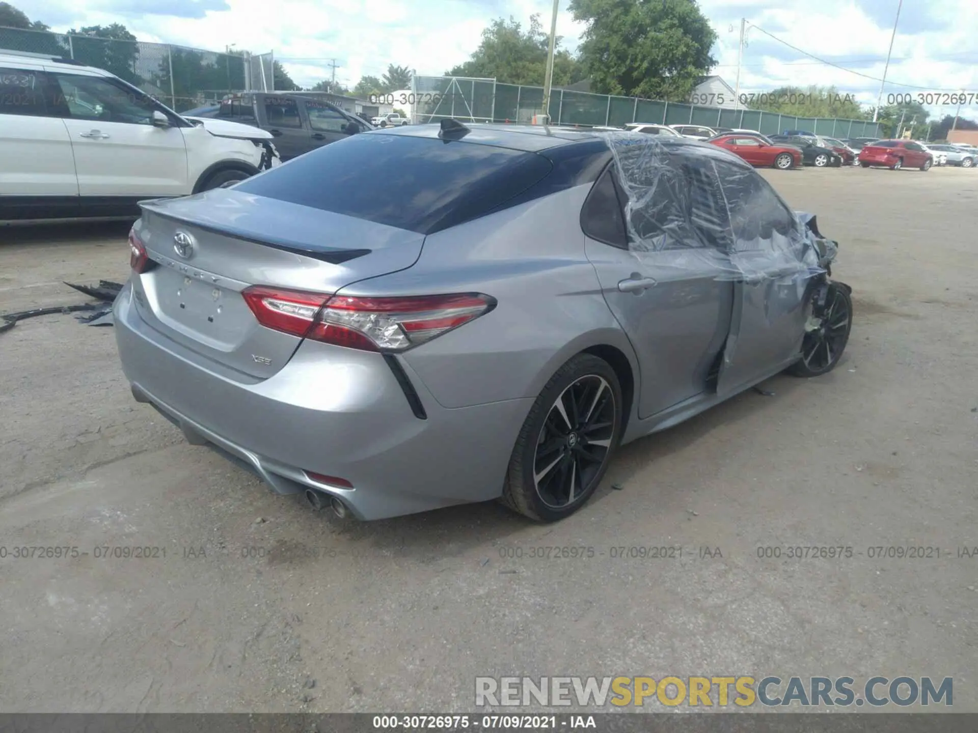 4 fotografías del automóvil dañado 4T1B61HK5KU239344 TOYOTA CAMRY 2019