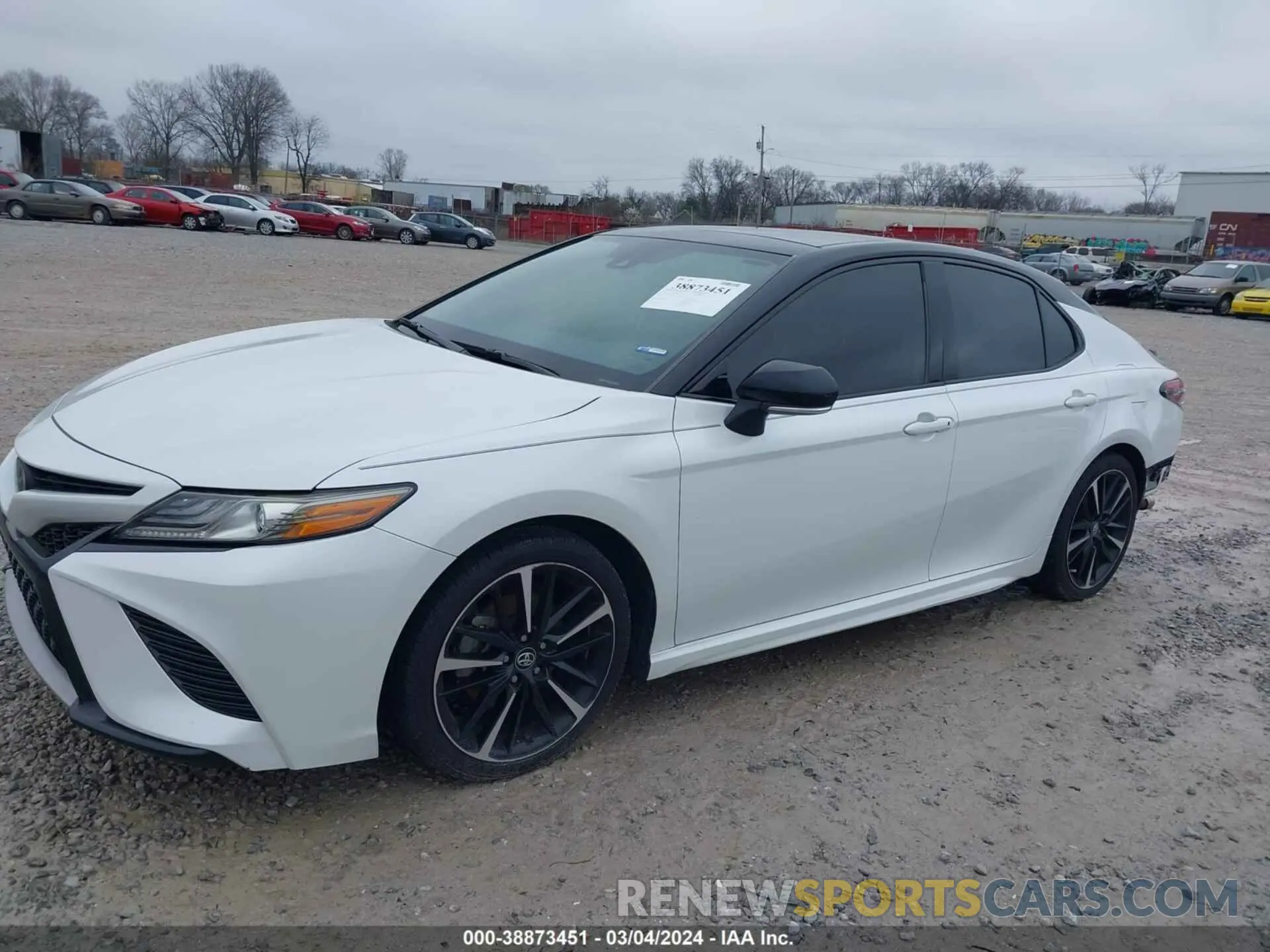 2 fotografías del automóvil dañado 4T1B61HK5KU253065 TOYOTA CAMRY 2019