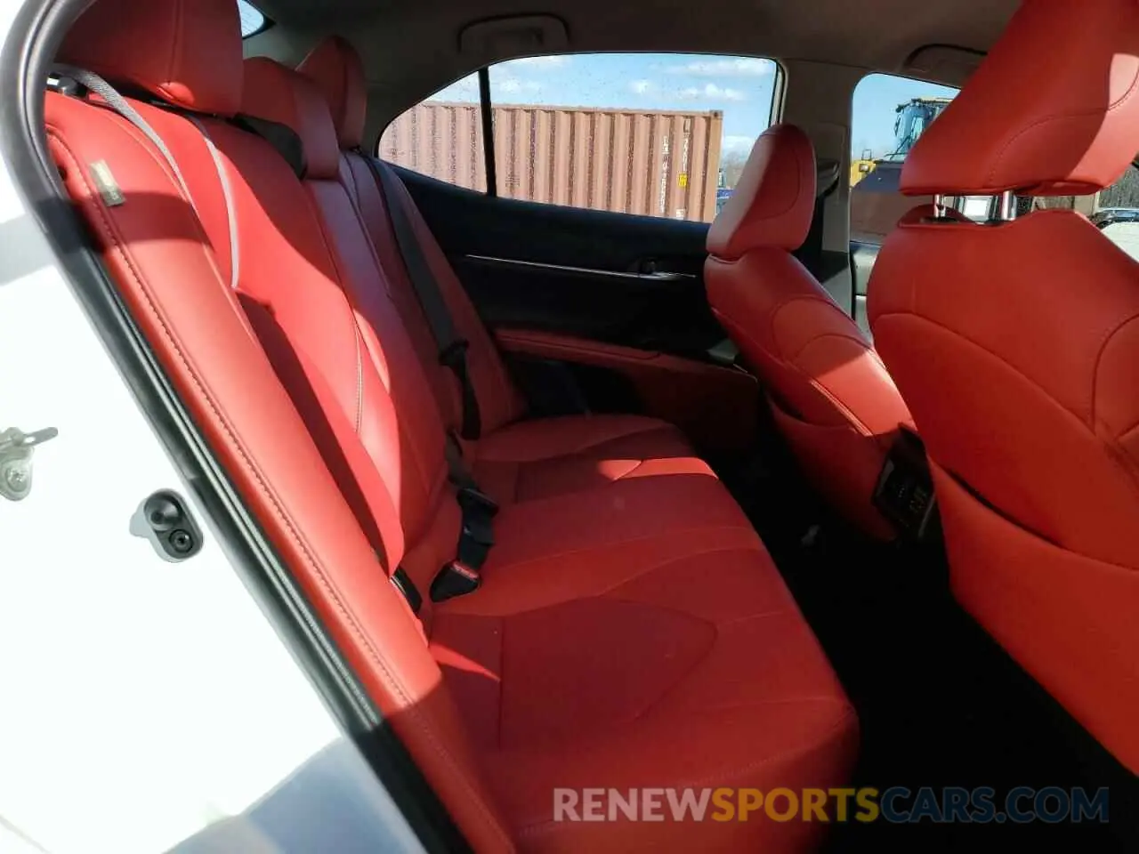 10 fotografías del automóvil dañado 4T1B61HK5KU289001 TOYOTA CAMRY 2019