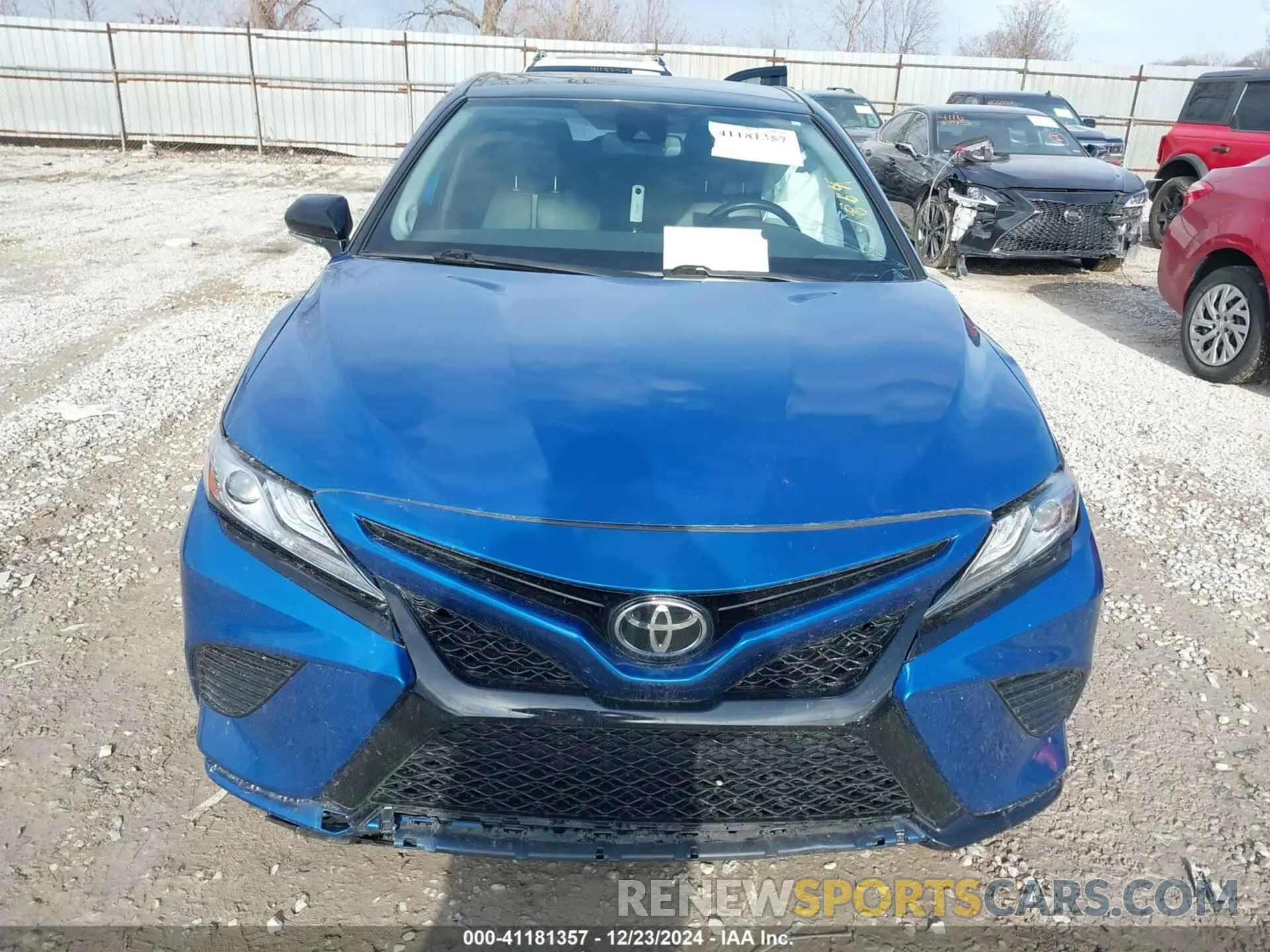 12 fotografías del automóvil dañado 4T1B61HK5KU291864 TOYOTA CAMRY 2019