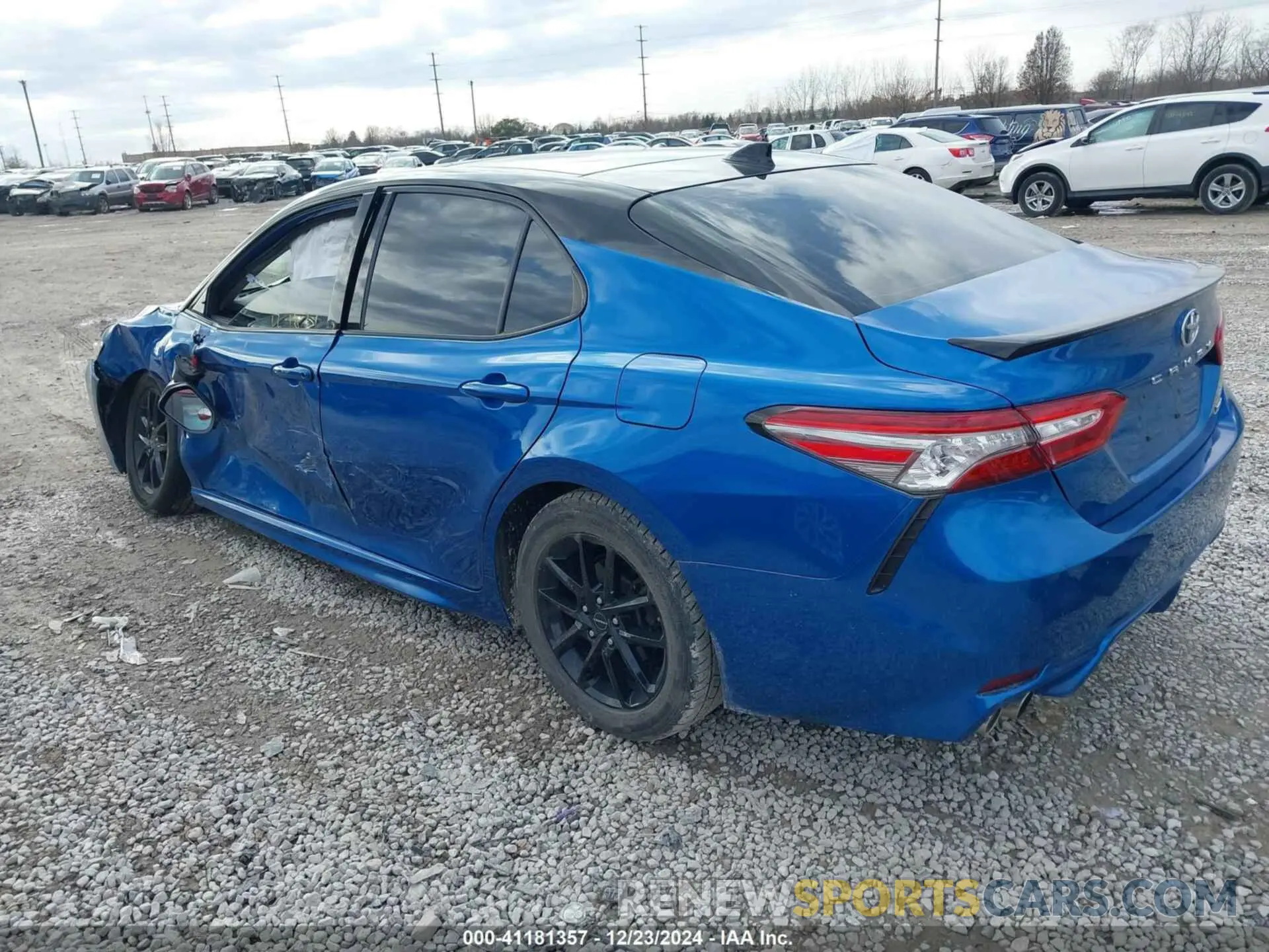 3 fotografías del automóvil dañado 4T1B61HK5KU291864 TOYOTA CAMRY 2019