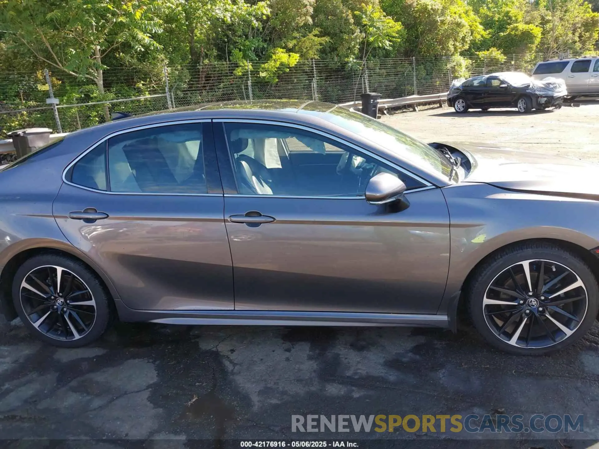 13 fotografías del automóvil dañado 4T1B61HK5KU788378 TOYOTA CAMRY 2019